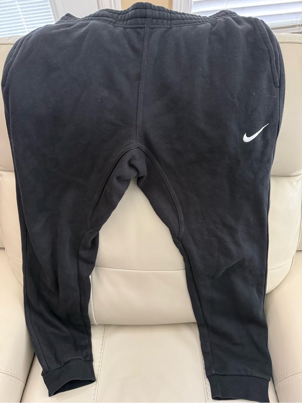 Nike Men’s Navy Jogger Sweatpants with White Swoosh